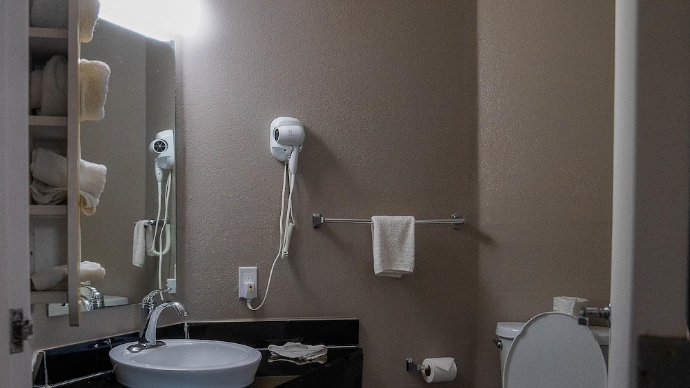 Motel6 Caseyville, IL 62/64