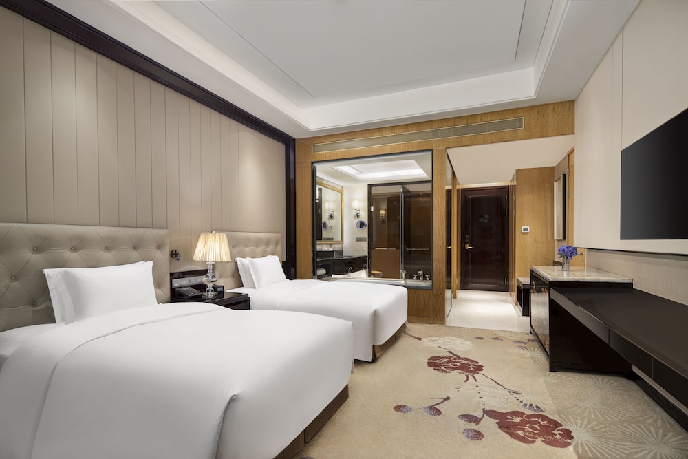 Hilton Nanjing 24/98