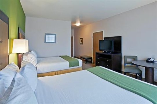 Holiday Inn Express Hotel & Suites North Sequim 27/77