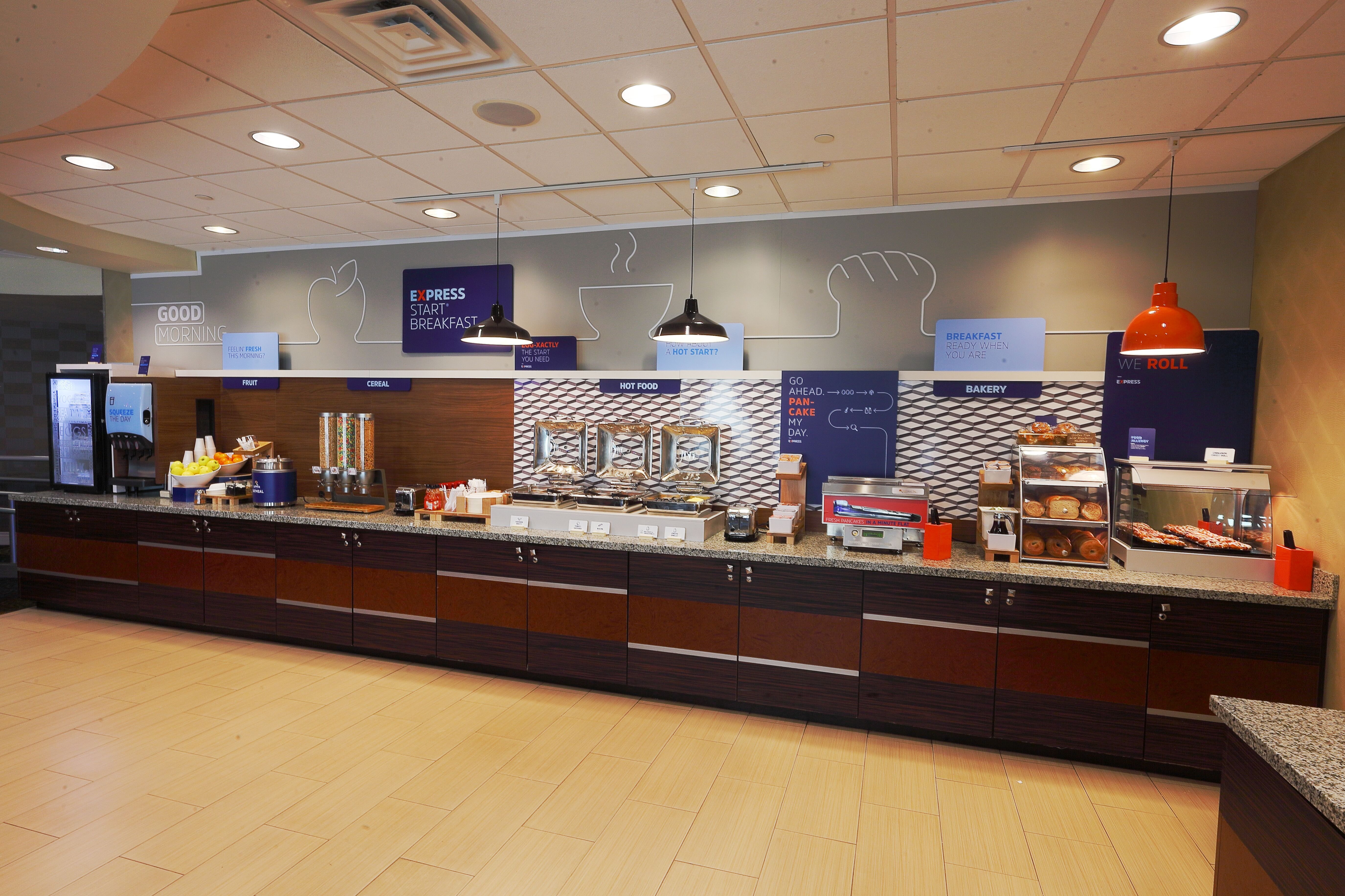 Holiday Inn Express Suites Pittsburgh West Green Tree 5/44