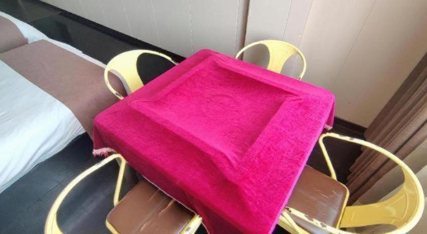 Thank Inn Plus Hotel (He'nan Zhoukou Chuanhui District Red Star Macalline) 31/49