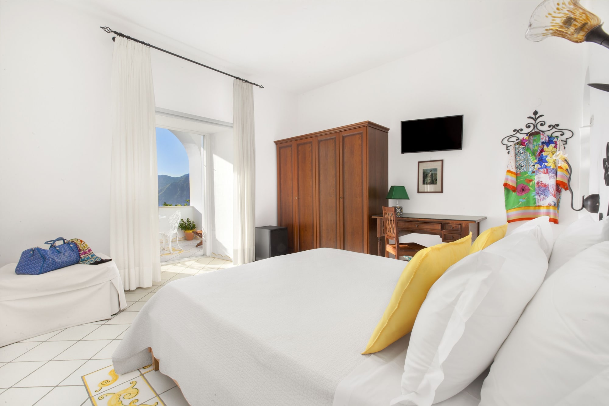 STANDARD, DOUBLE BED, SEA VIEW, BALCONY