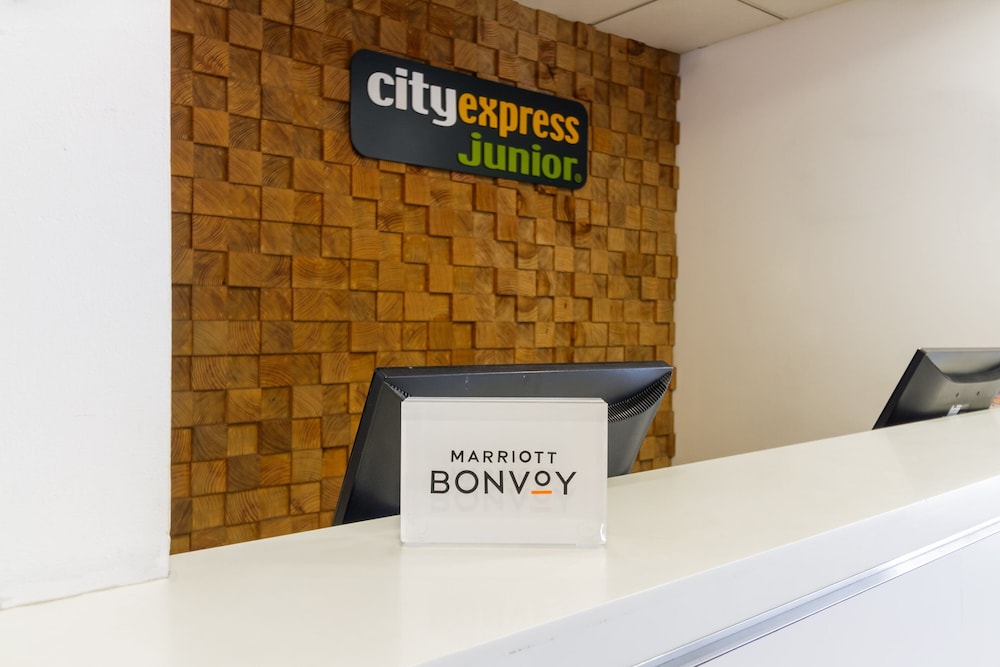City Express Junior by Marriott Tuxtla Gutierrez Poliforum 35/54