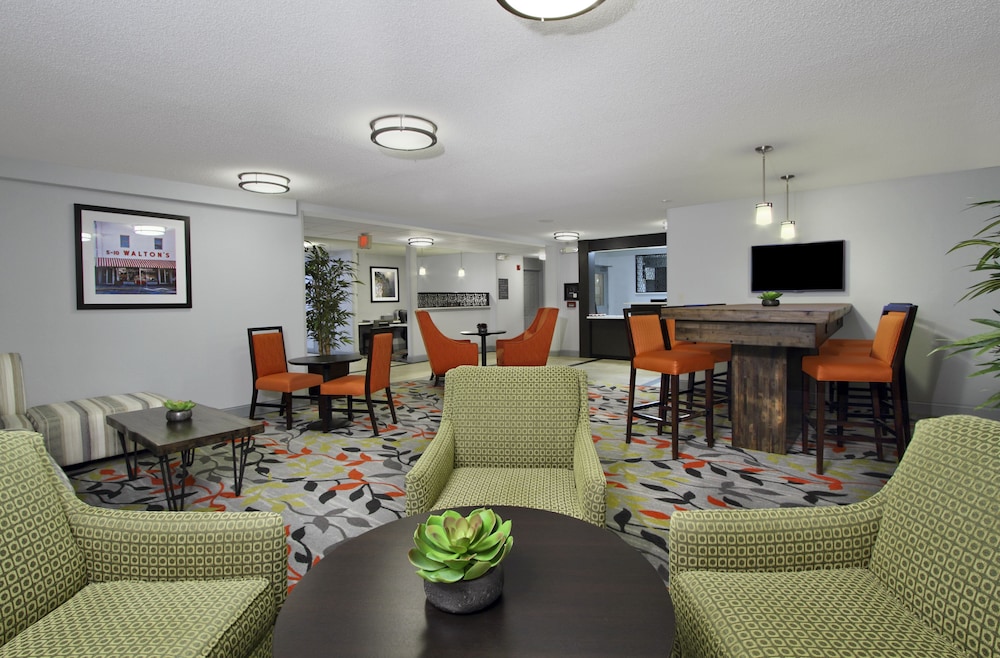Candlewood Suites Rogers/Bentonville 27/49