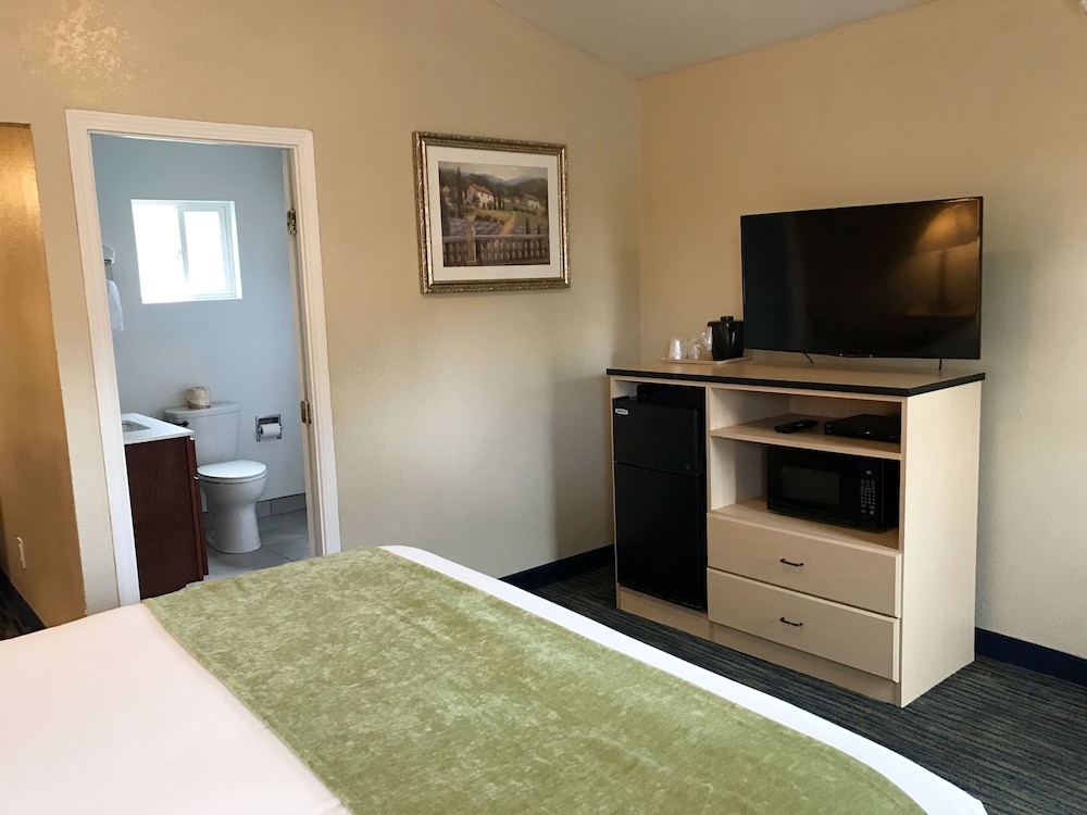 Napa Discovery Inn 16/42