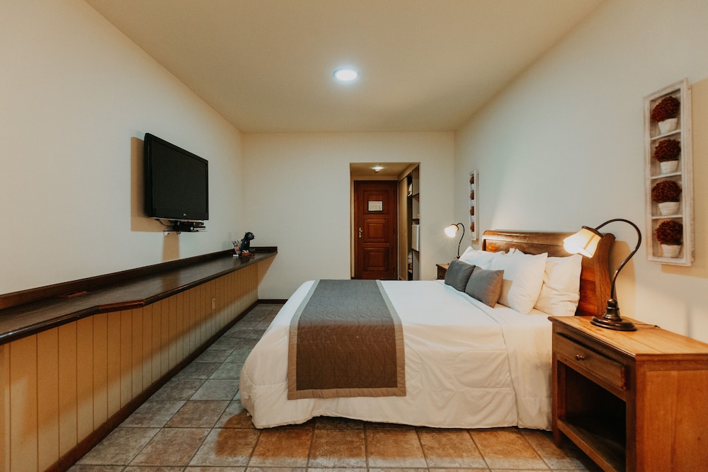 Kastel Itaipava Centro Hotel 37/68