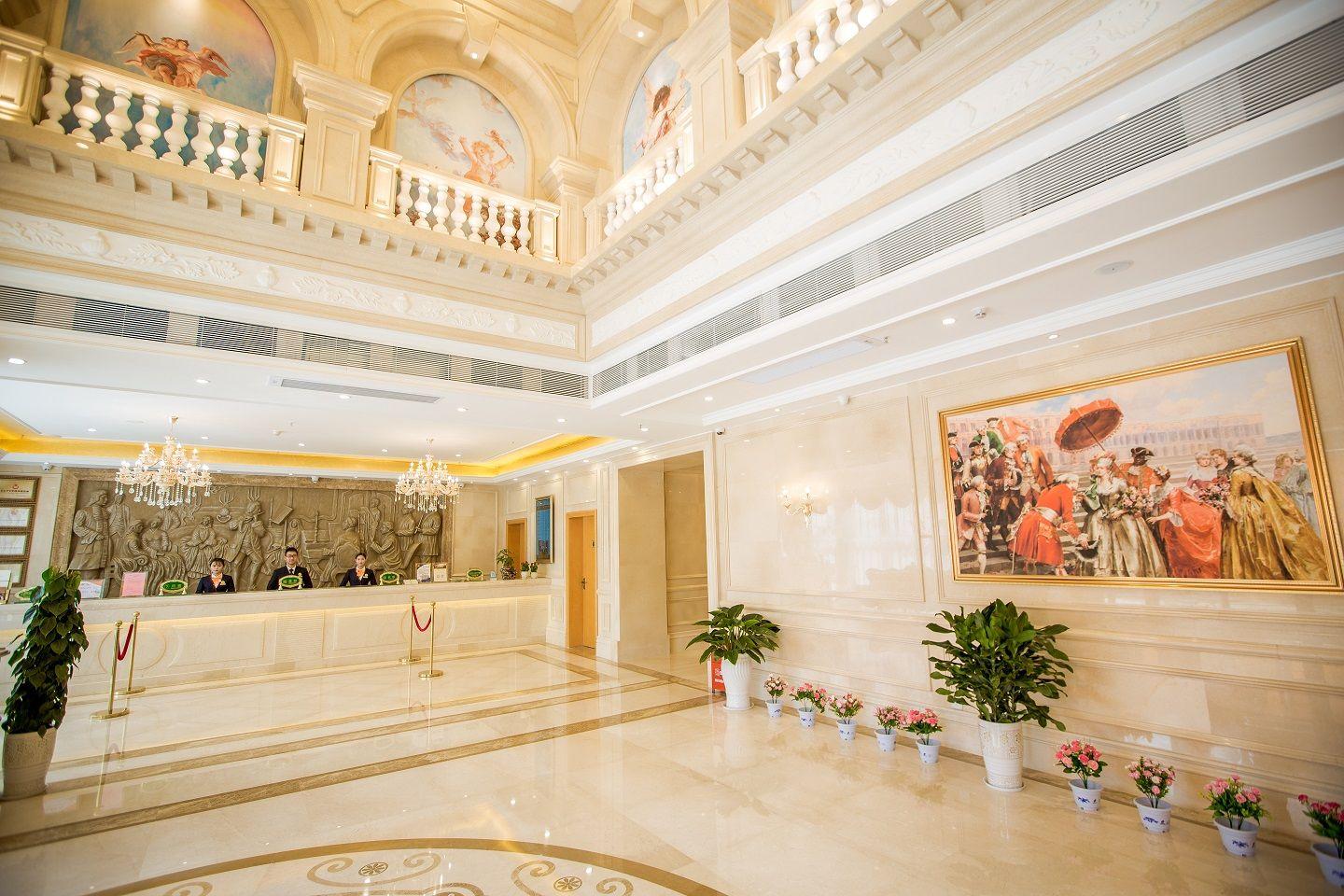 Vienna International Hotel (Yichang East Railway Station) 17/50