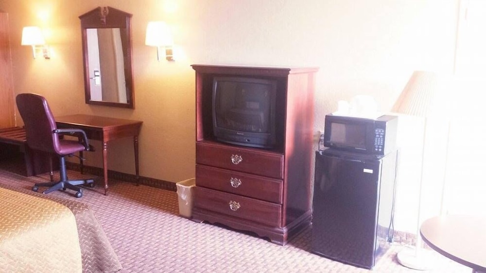 Mid Towne Inn Suites San Antonio 22/43