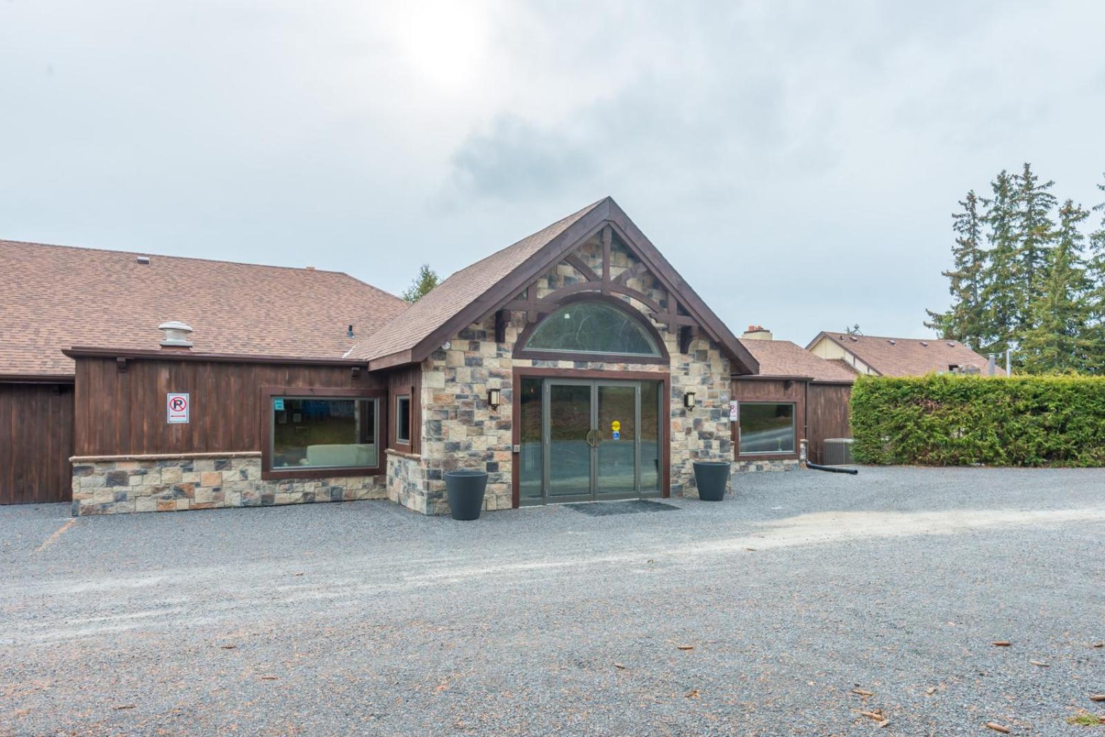 Northumberland Heights Wellness Retreat & Spa 2/49