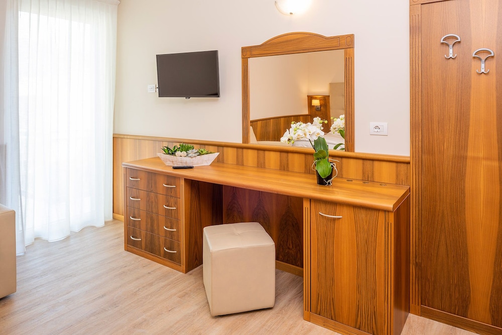 Hotel Centrale 38/50
