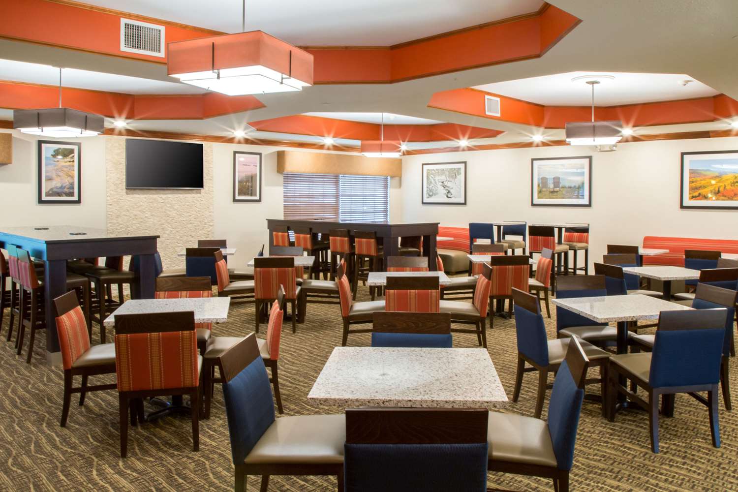 Comfort Suites Grand Rapids South 21/30