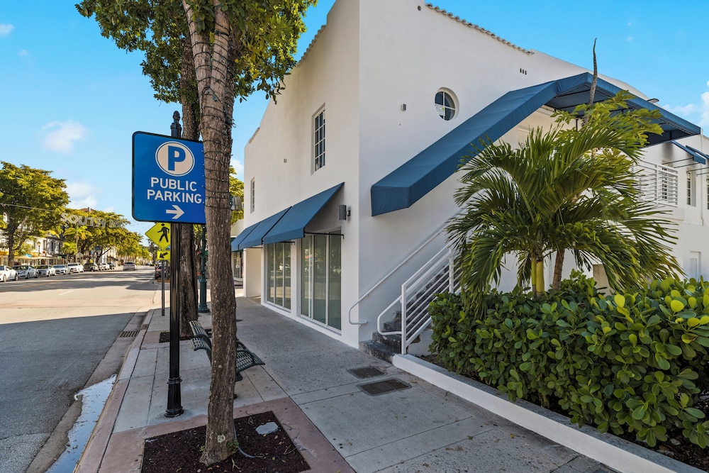 Sunset Inn South Miami 37/43