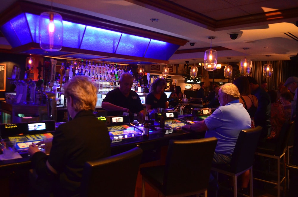 Harrahs Resort Atlantic City - A Caesars Rewards Destination 63/70