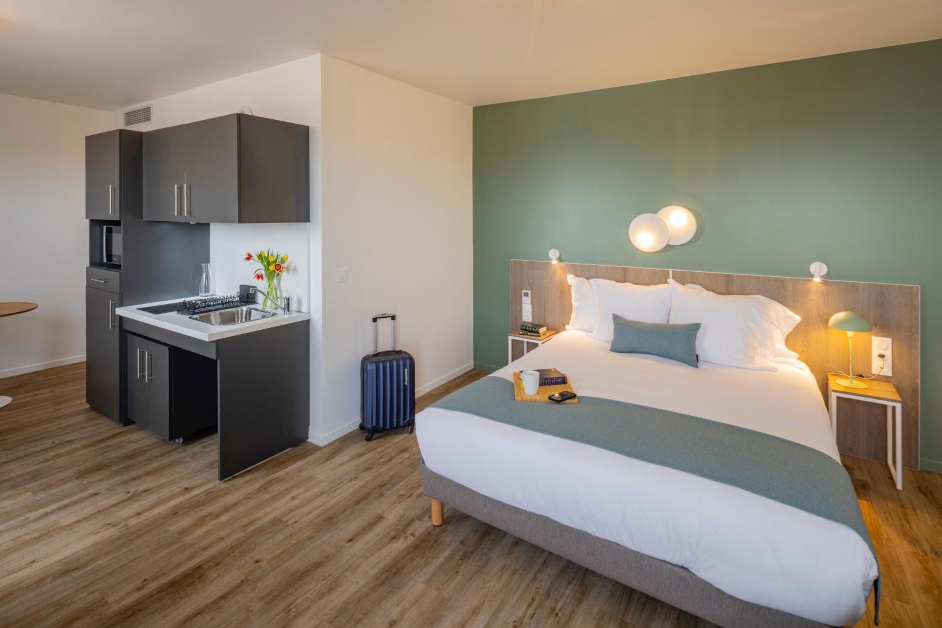 COMFORT, STUDIO, DOUBLE OR TWIN BED