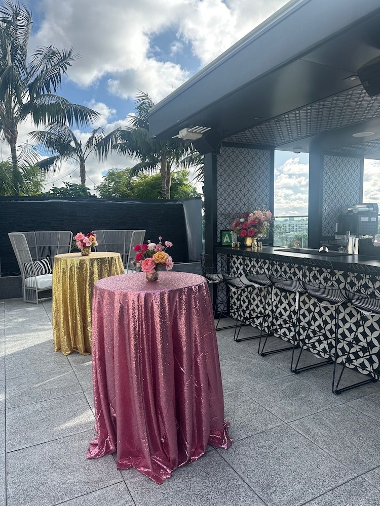 The Godfrey Hotel Hollywood 10/50