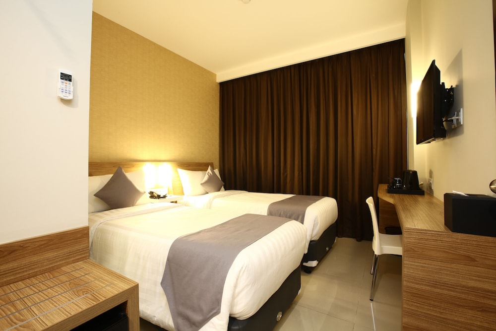 Hotel Neo Cirebon 24/51