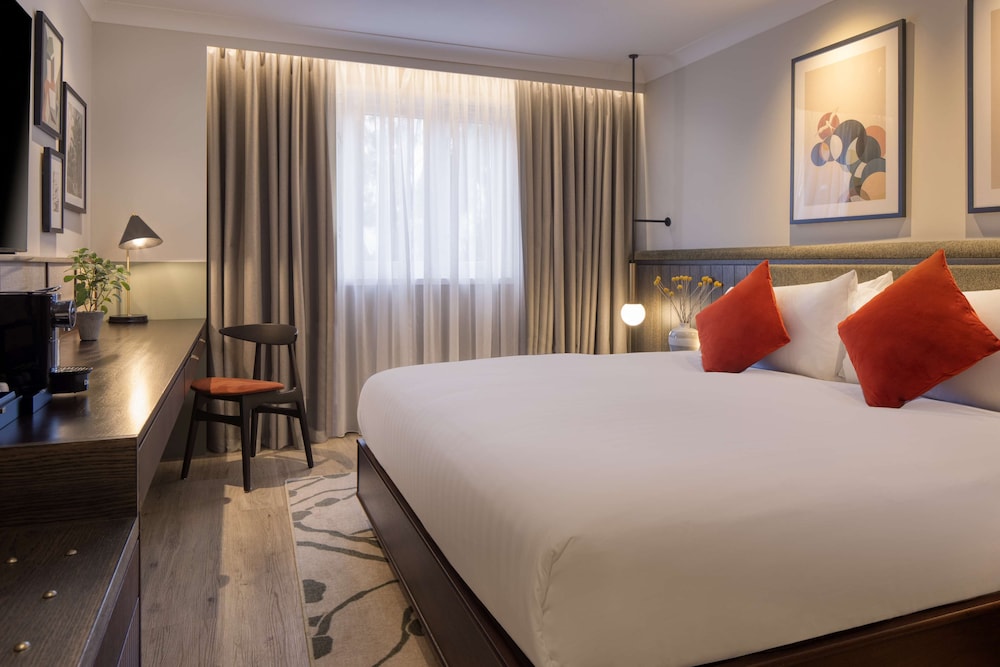 The Samuel Ryder Hotel St. Albans, Tapestry Collection by Hilton 12/38