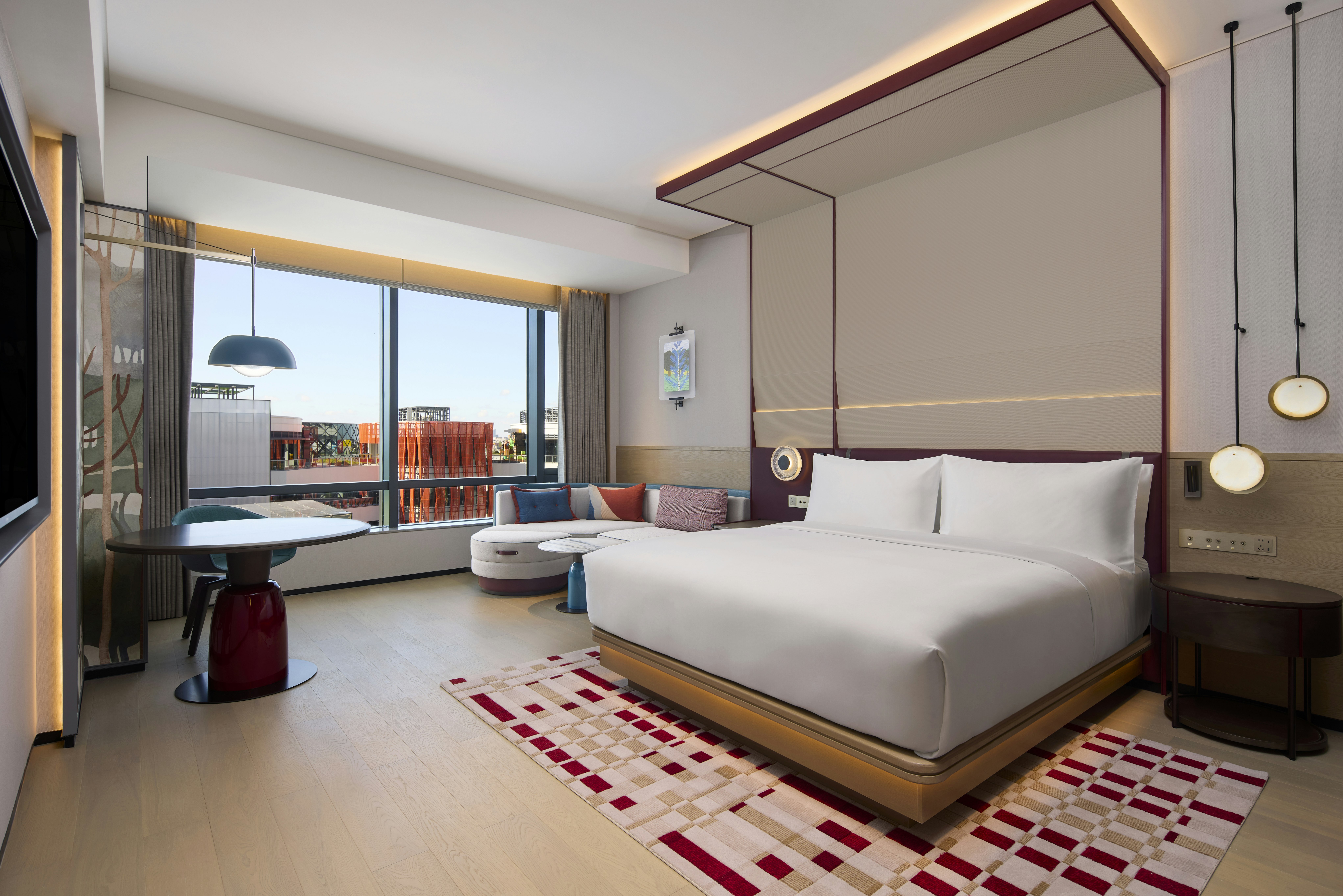 GUEST ROOM, KING BED