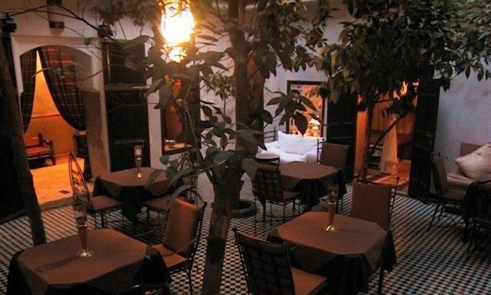 LA MAISON NOMADE 74/77