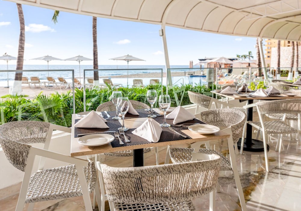 Park Royal Beach Mazatlan 46/59
