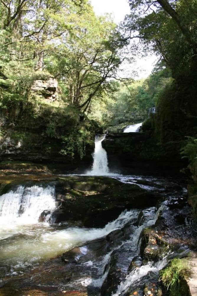 OYO Flagship Nant Ddu Lodge Hotel & Spa 67/70