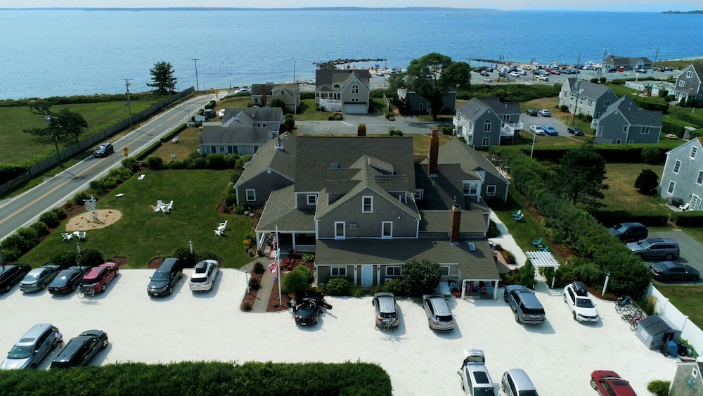 Beach Breeze Inn 36/50