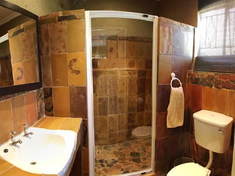 Emahlathini Guest Farm 48/49