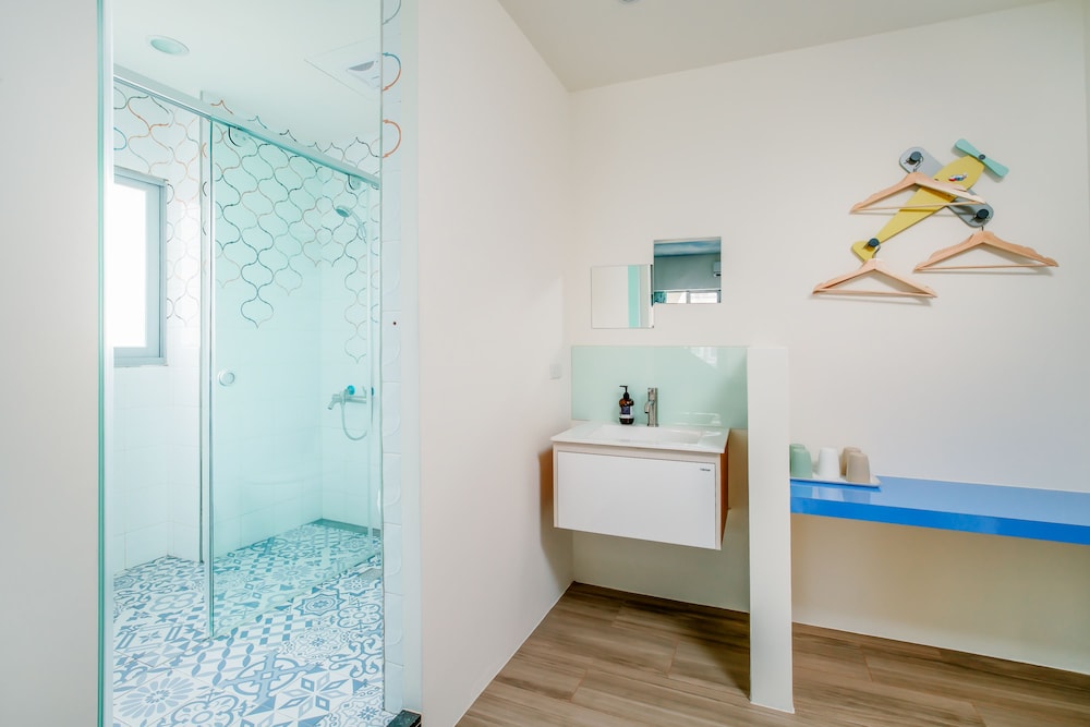 Ocean Party B&B 49/50