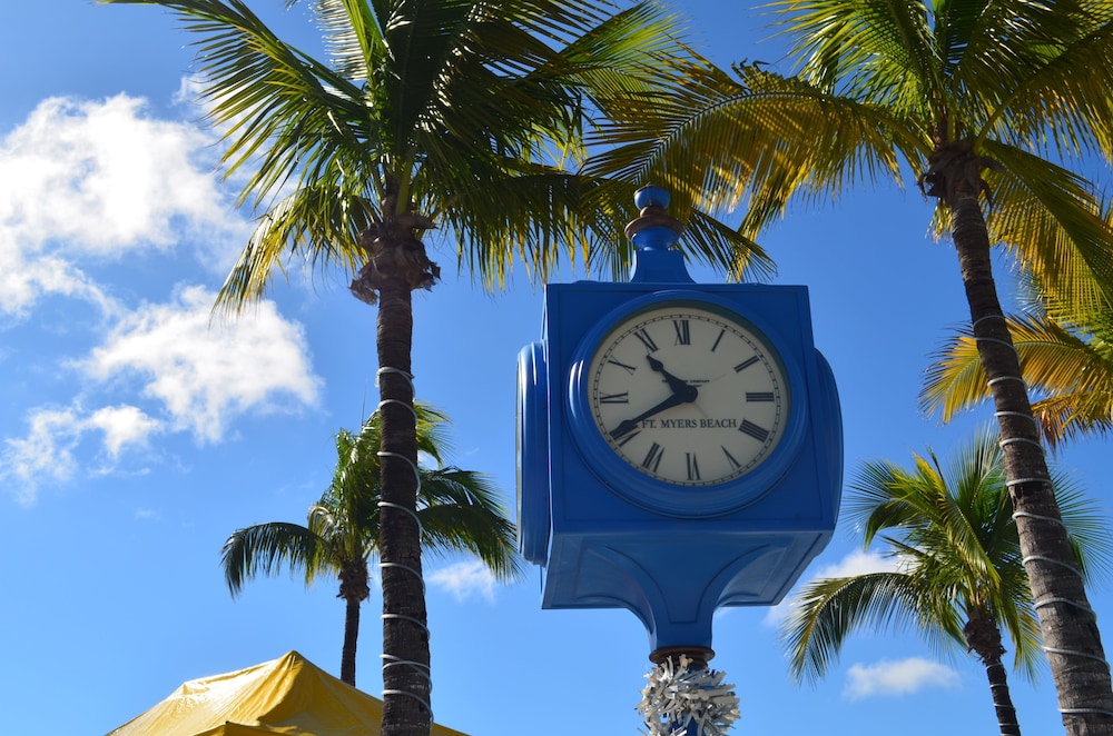 Fort Myers Luxury Vacation Condo 43/47
