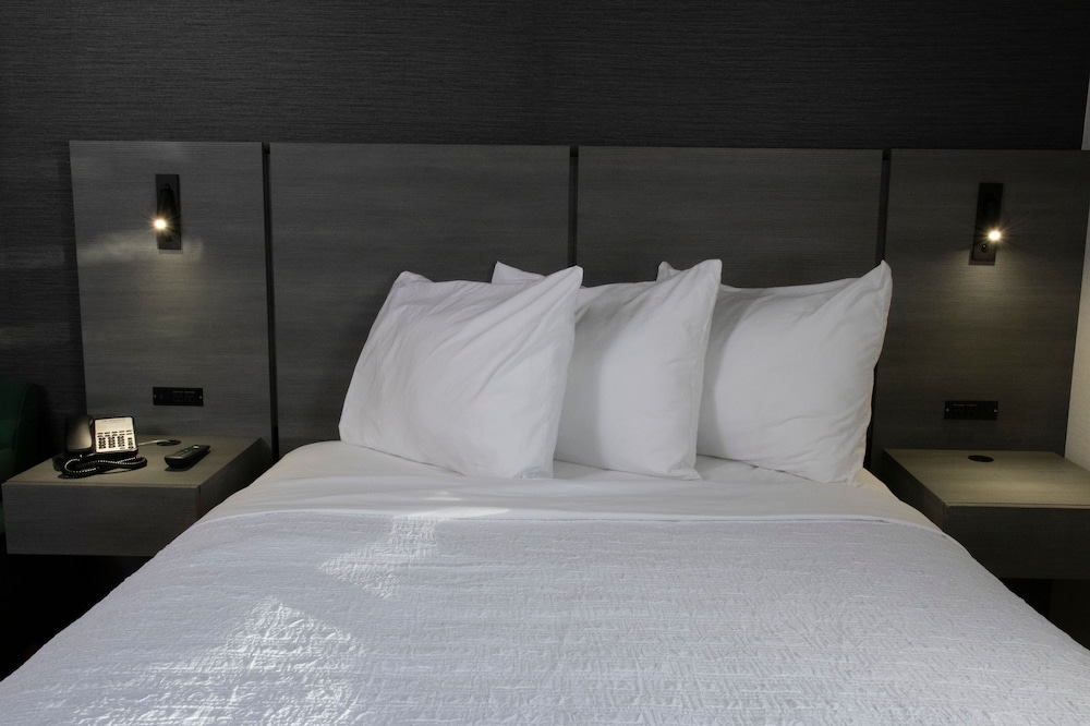 Econo Lodge Wexford 12/16