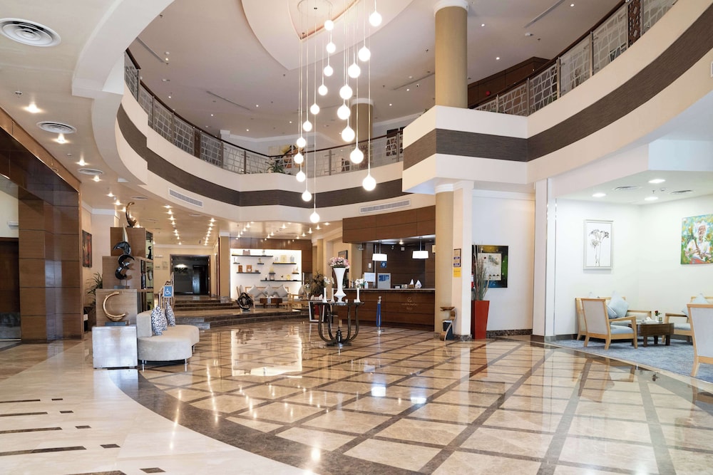 Lobby at Golden Tulip Buraidah Al Qassim Hotel, BURAIDAH