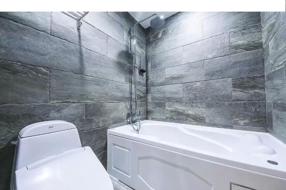 Central Person Hotel Pyeongtaek 28/33