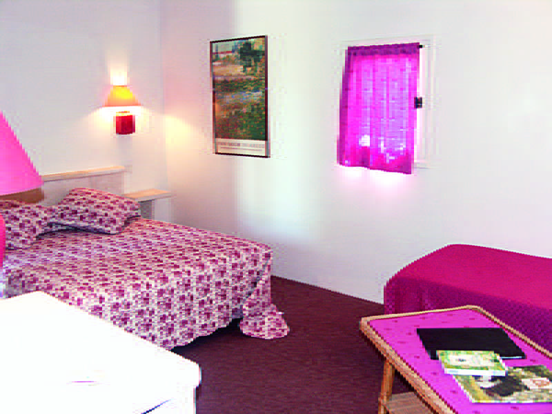 Hotel The Originals Val Baussenc 35/56