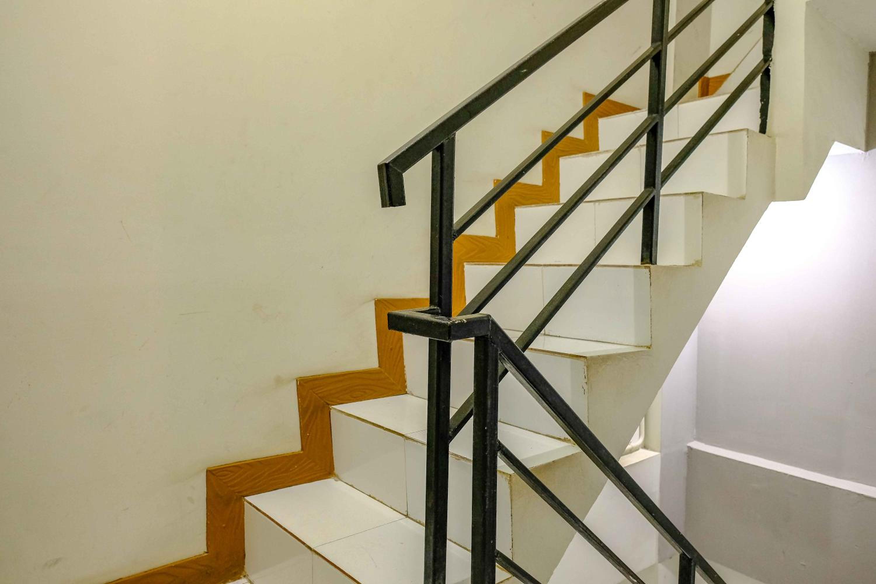 Kamar Keluarga Syariah Cendrawasih 13/35