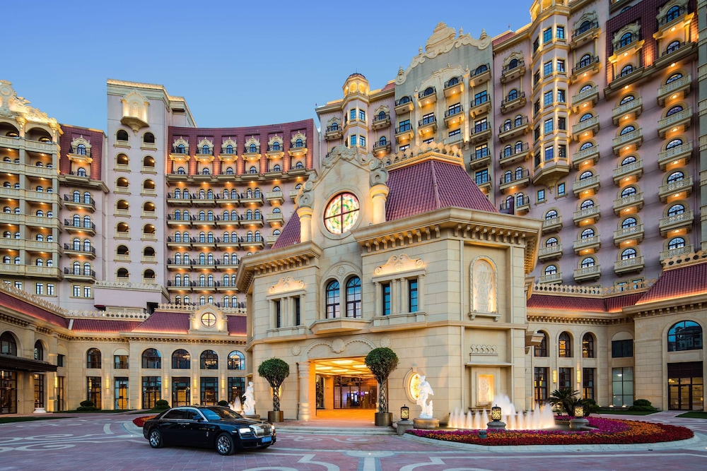 Radisson Blu Forest Manor Shanghai Hongqiao 59/64