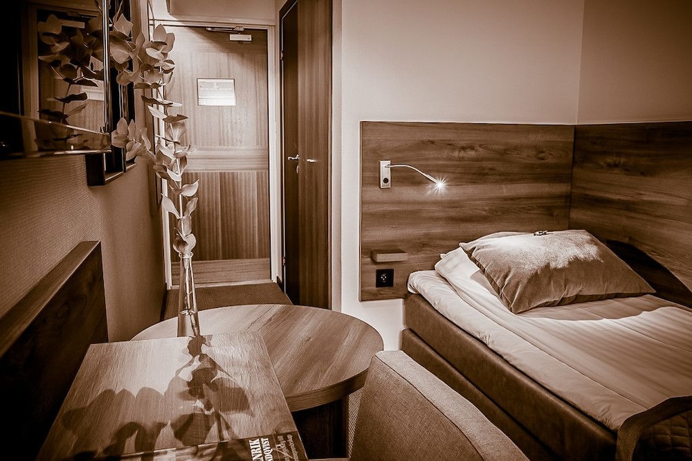 Hotel Niva 3/21