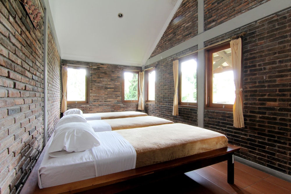 6 Bedrooms, House, 6 Beds 3/5
