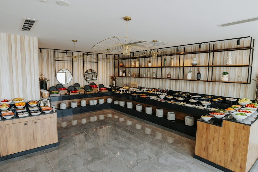 The Emporia Hotel 37/44