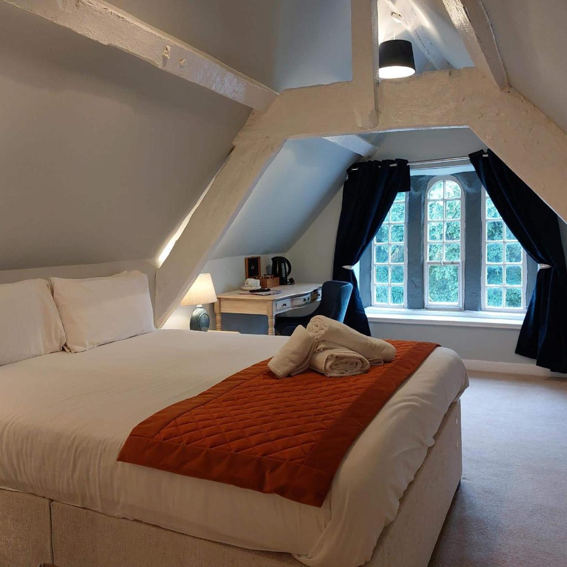Cozy, Manor, 2 Double Beds