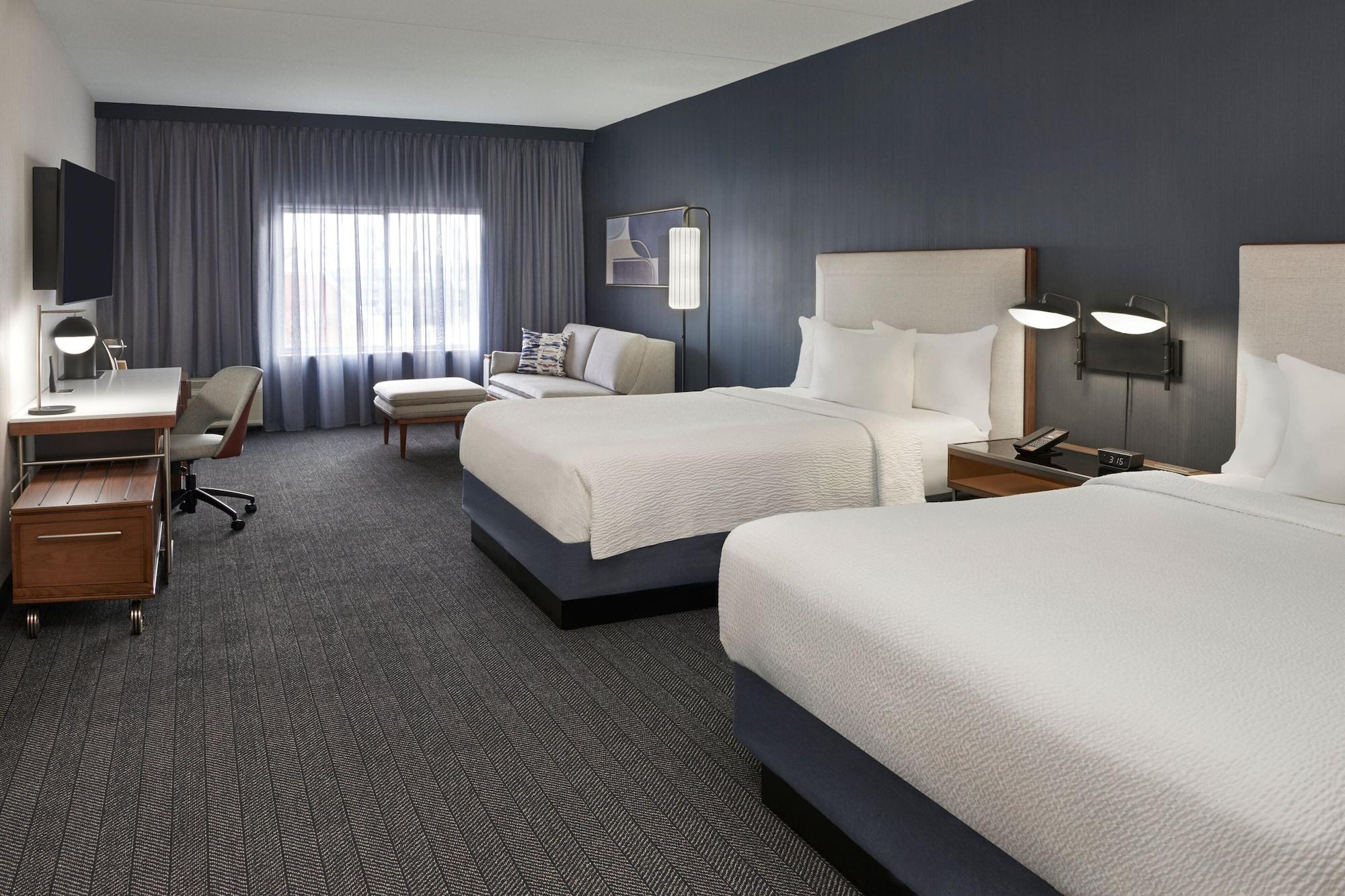 Room, Multiple Beds