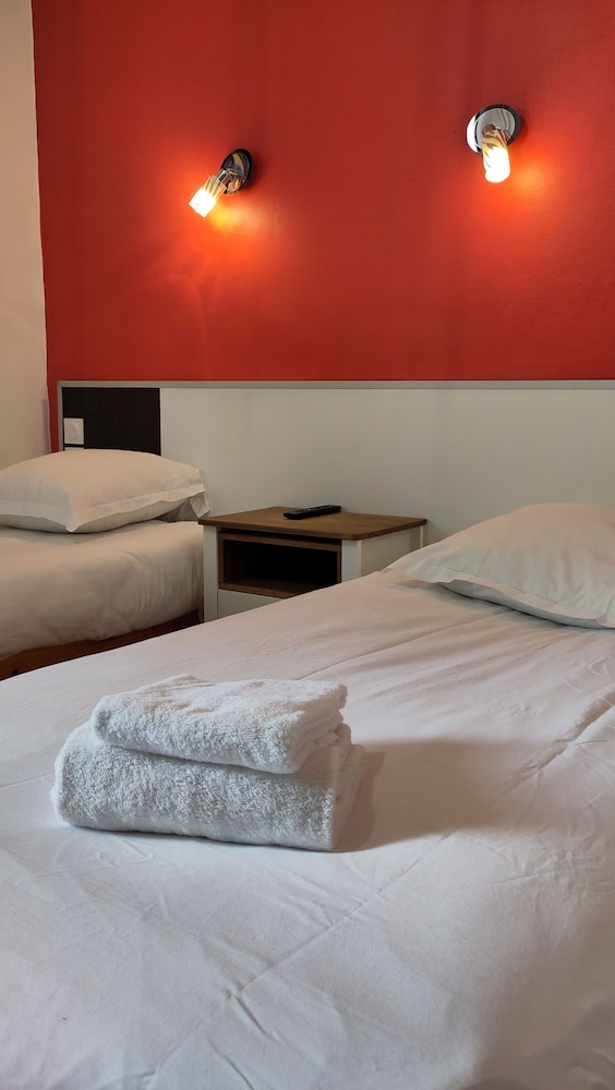 Cecil Hotel 14/49