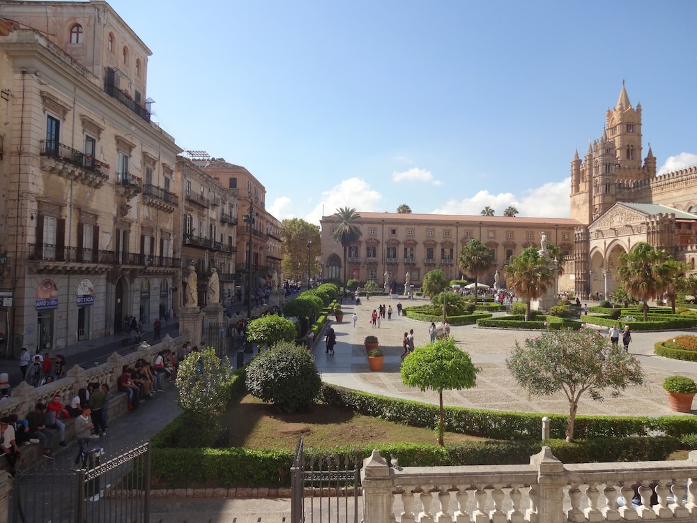 I Vicini Della Cattedrale 22/32
