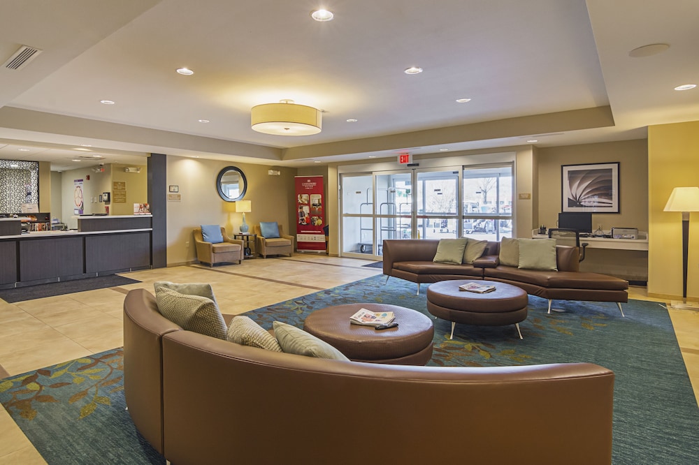Candlewood Suites Pensacola University Area 38/58