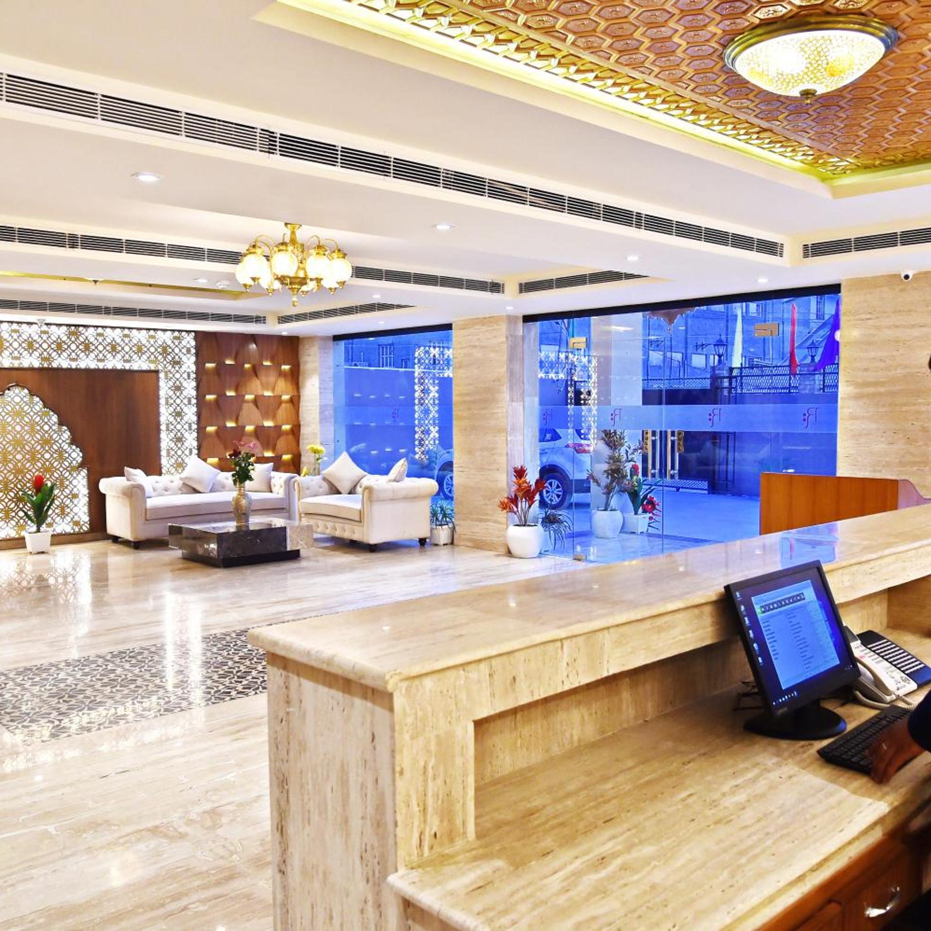 Regenta Central Point Srinagar 12/50