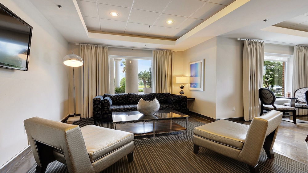 Holiday Inn Express Hotel And Suites Gonzales 47/71