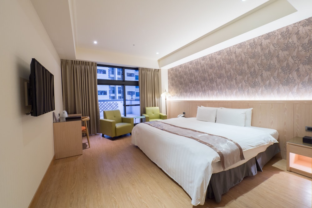 He Ti Hotel 18/50