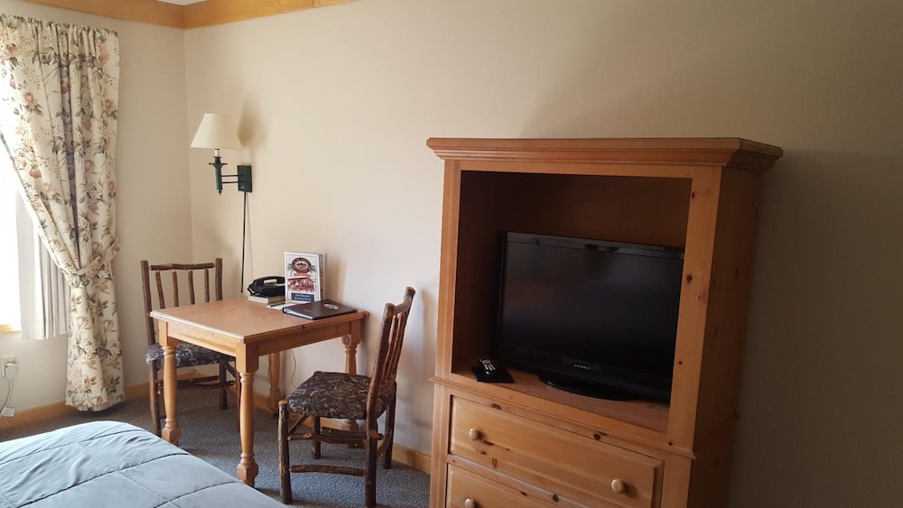Flat Creek Inn And Suites 33/34