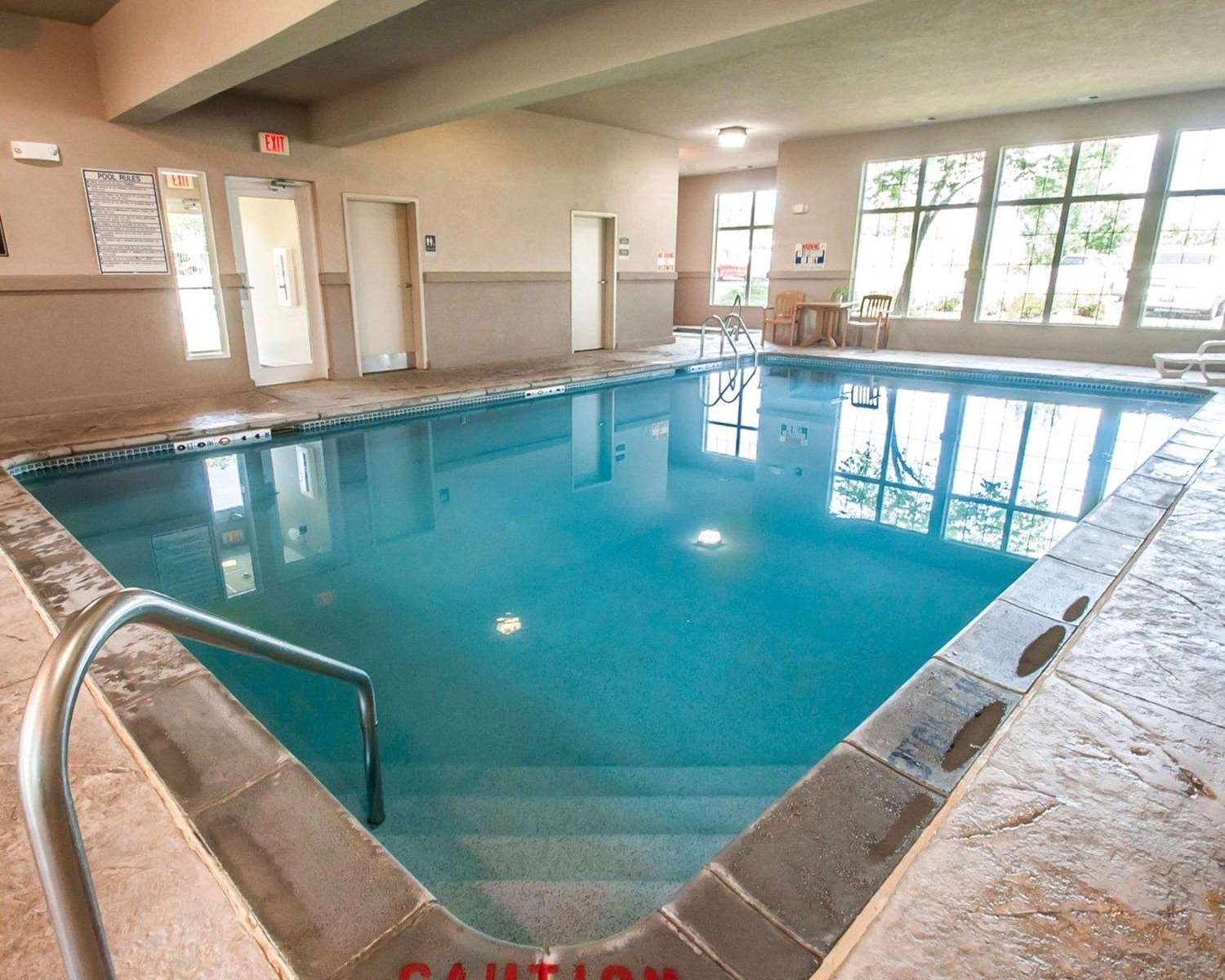 Sleep Inn Suites Lake of the Ozarks 30/52
