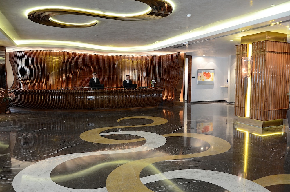 Gold Majesty Hotel 6/63