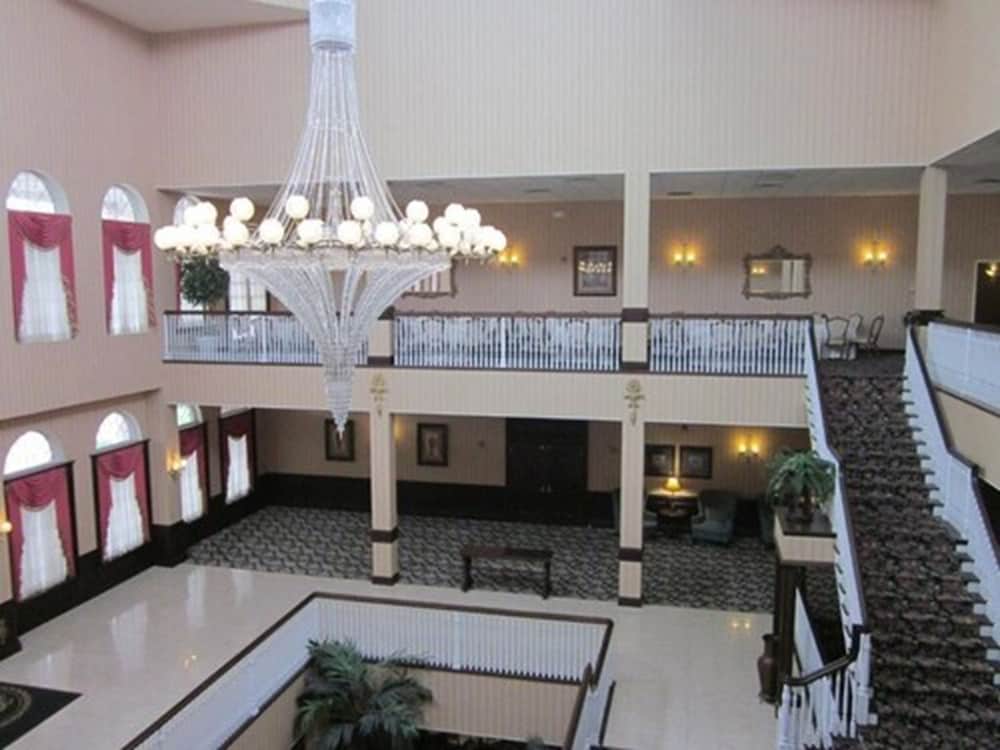 The Inn And Spa At East Wind 7/70